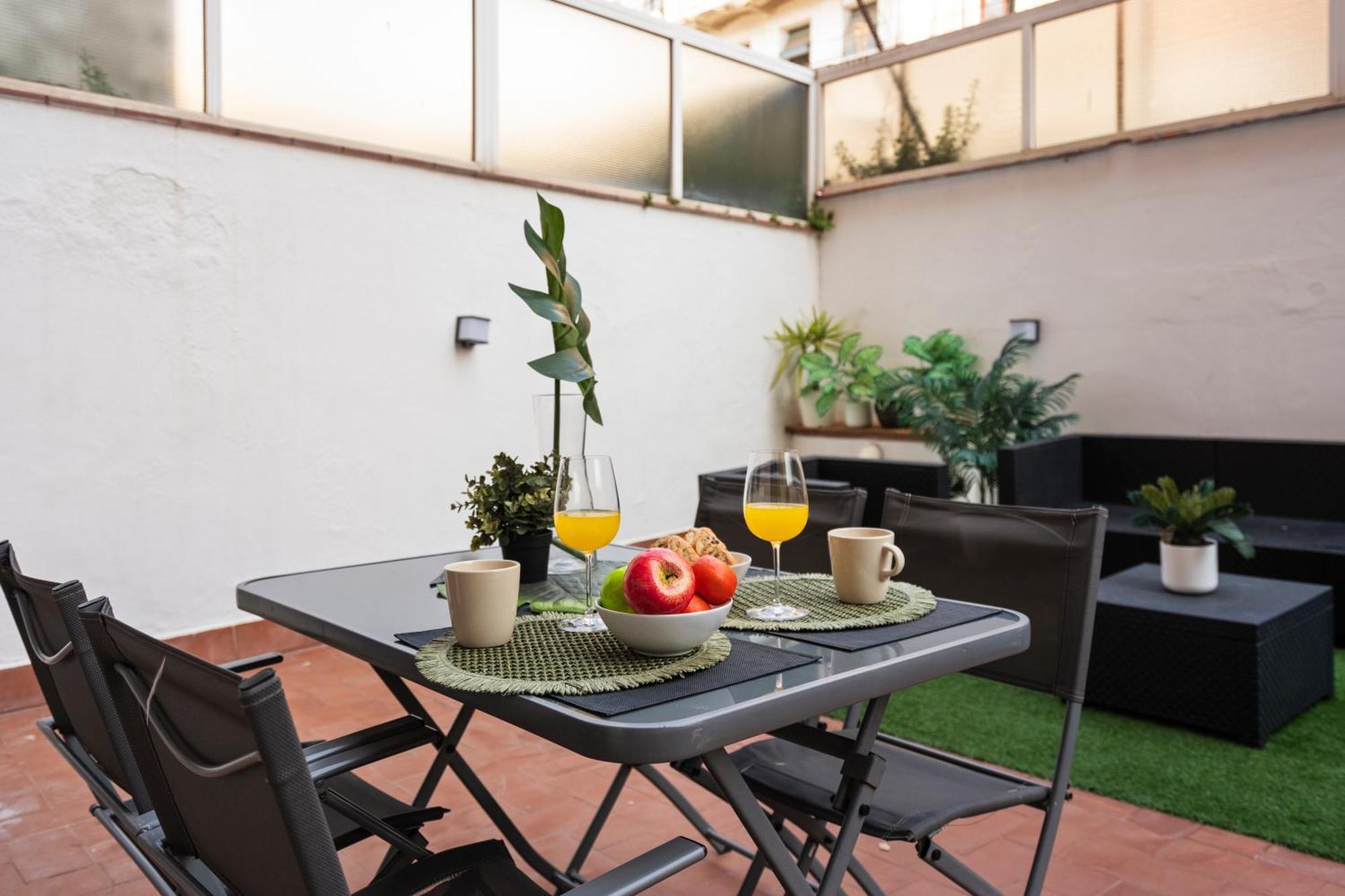 Lodging Apartments Liceu 11 Barcelona Exterior photo